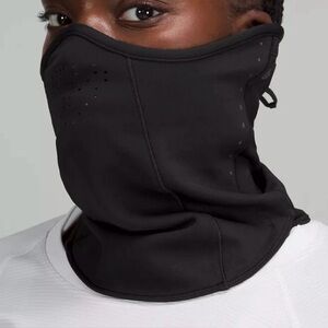 Lululemon Run For It All Neck Warmer Gray – Women’s One Size